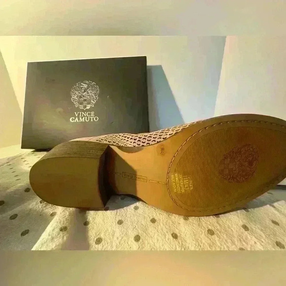 NWT Vince Camuto Booties - Picture 10 of 12